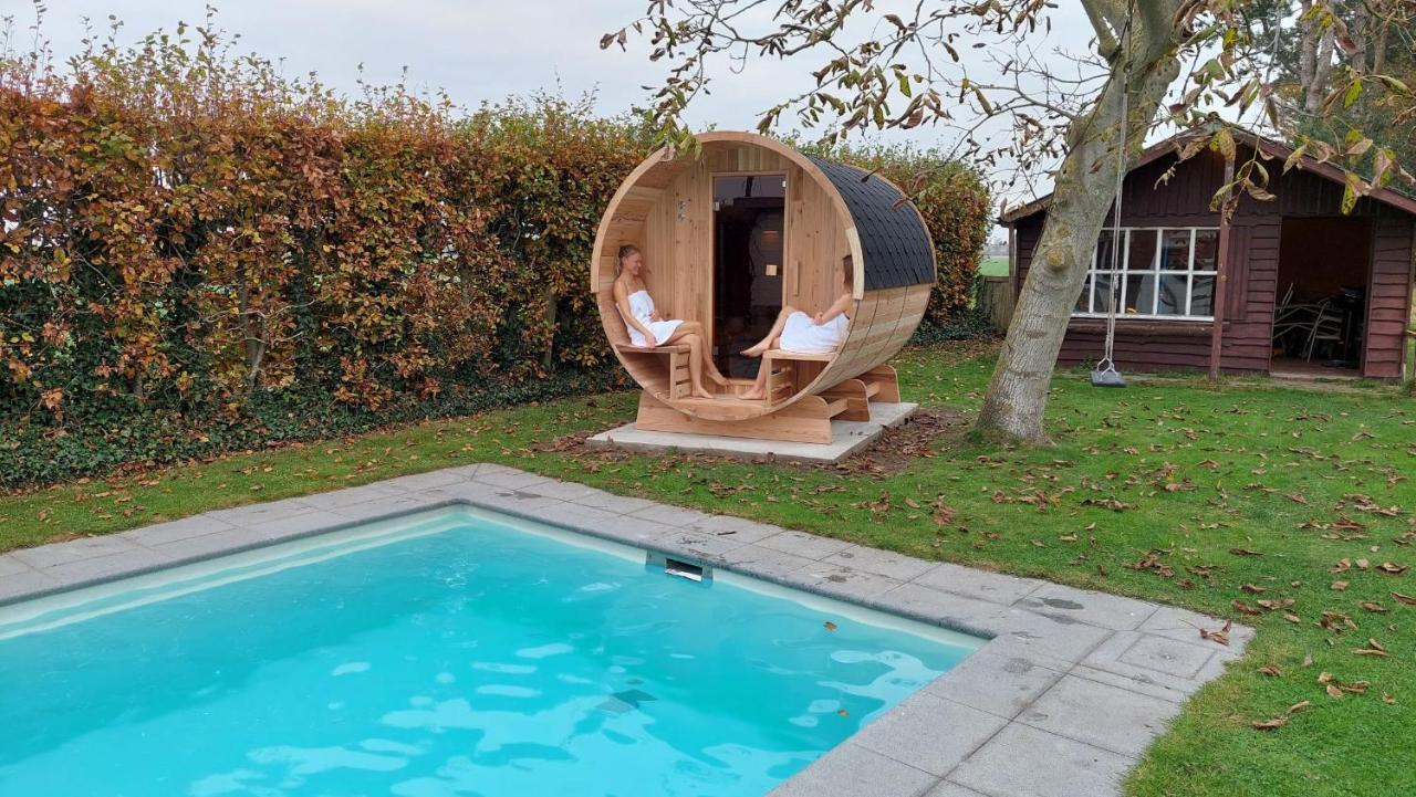 Vakantiewoning Met Permanent Verwarmd Zwembad En Sauna Koekelare 外观 照片